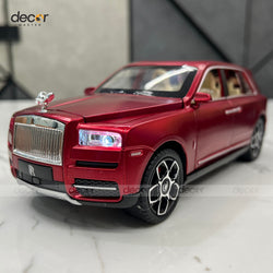 Premium Rolls Royce SUV with Smoke