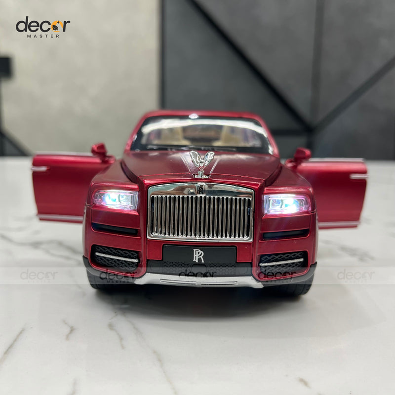 Premium Rolls Royce SUV with Smoke