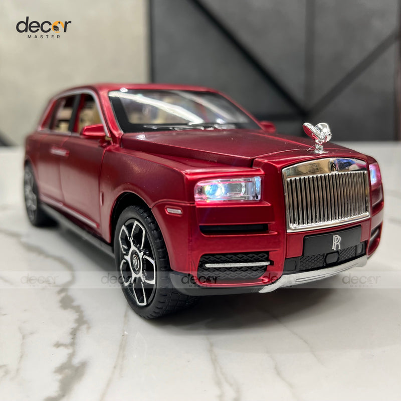 Premium Rolls Royce SUV with Smoke