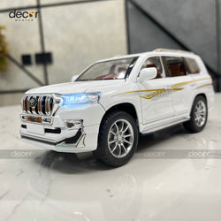 Toyota Land Cruiser TX With Smoke