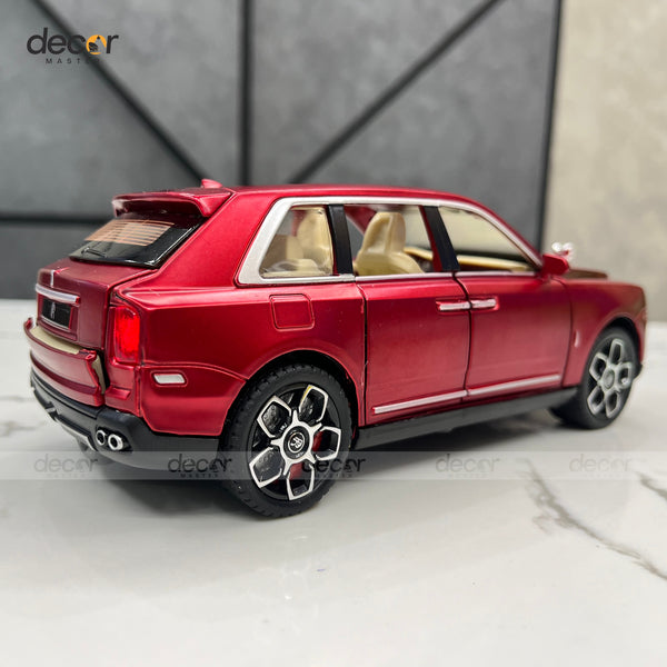 Premium Rolls Royce SUV with Smoke