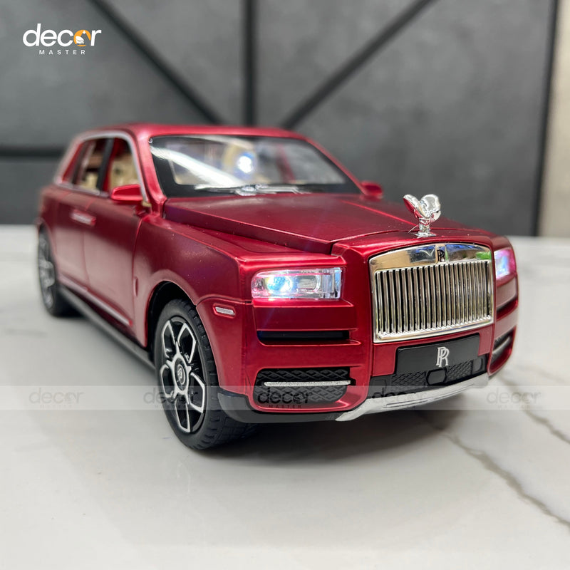 Premium Rolls Royce SUV with Smoke