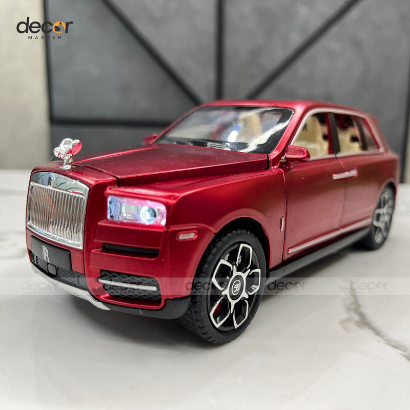 Premium Rolls Royce SUV with Smoke