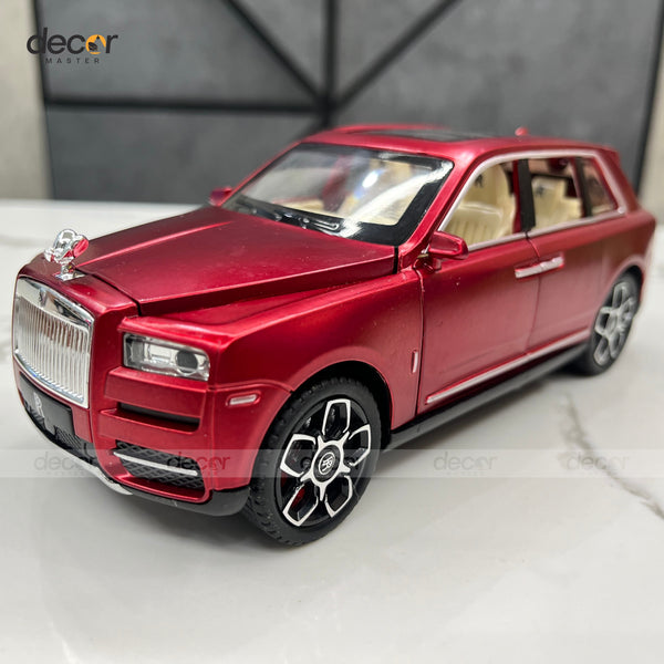 Premium Rolls Royce SUV with Smoke