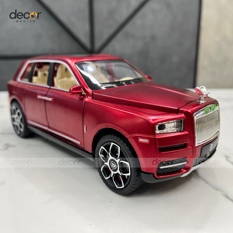 Premium Rolls Royce SUV with Smoke
