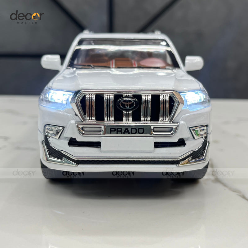 Toyota Land Cruiser TX With Smoke